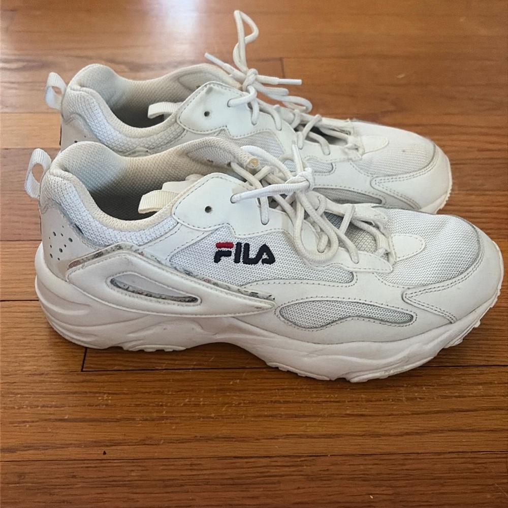 Fila ray tracer sneaker